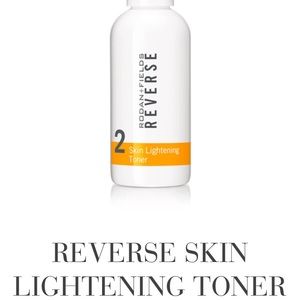 Reverse Skin Lightening Toner